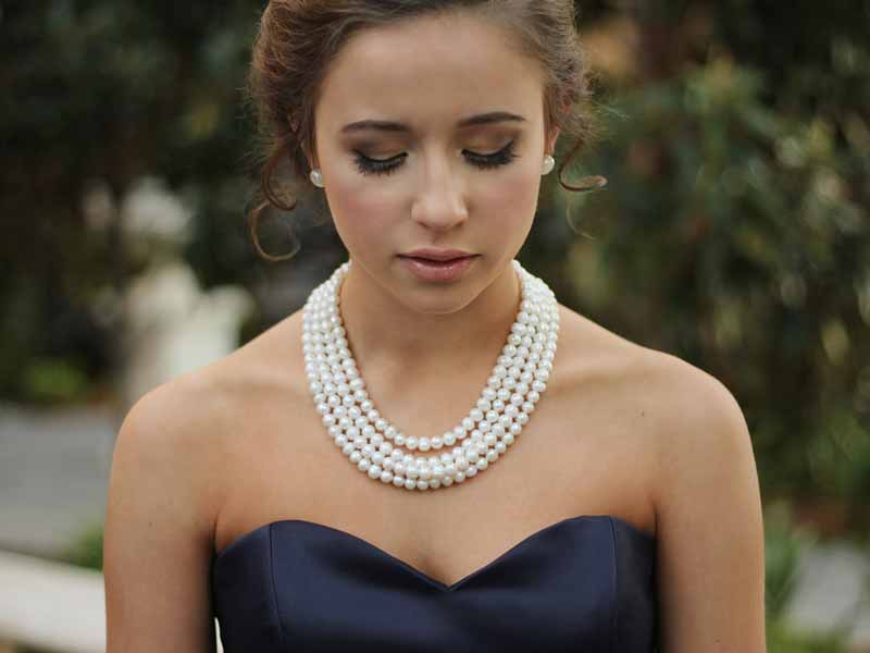 pearl necklace